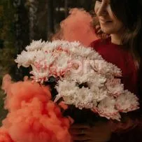 Букет № 550 из красных крашеных хризантем — фото 26