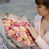 Букет № 554 из 49 эквадорских роз — фото 9