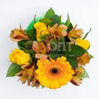 Цветочный стаканчик № 87 с желтыми розами и герберой — фото 79