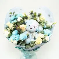 Букет № 542 с крашеной хризантемой и игрушкой — фото 75