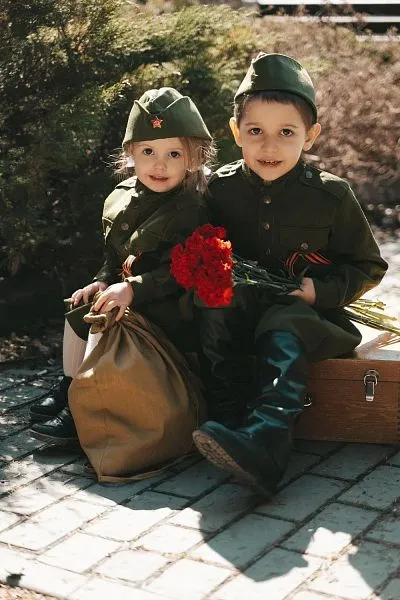 Букет № 569 из 9 красных гвоздик — фото 2