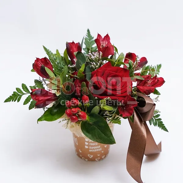 Цветочный стаканчик № 85 с альстромерией  — фото 1