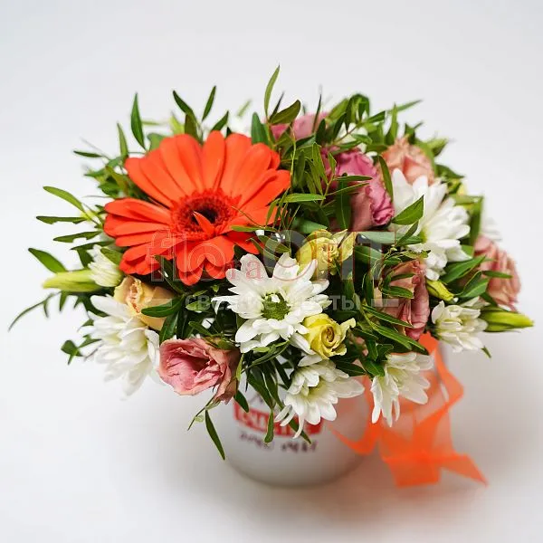 Кружка № 2 с оранжевой герберой с рандомной надписью — фото 4