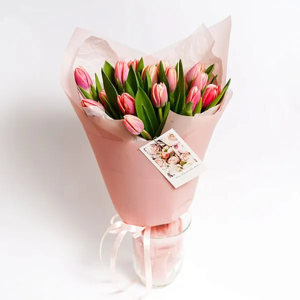 Букет № 567 из 15 розовых тюльпанов — фото 3