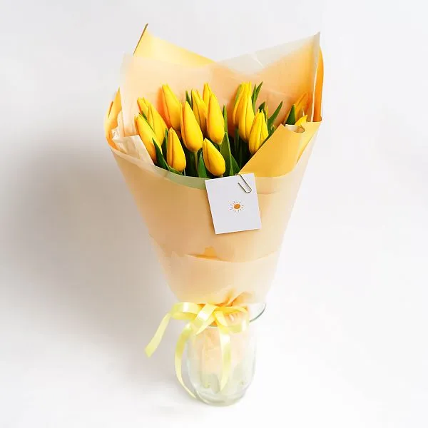 Букет № 571 из 15 желтых тюльпанов — фото 2