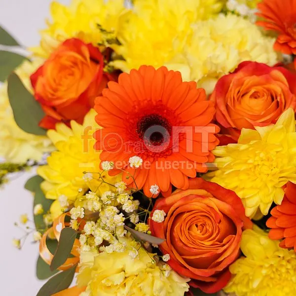 Коробка № 170 с герберами и розами  — фото 4