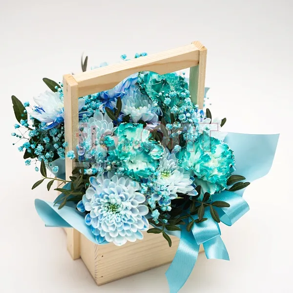 Композиция № 181 голубая в деревянном кашпо  — фото 1