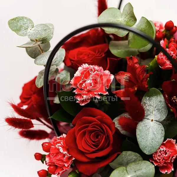 Композиция № 159 с красными розами  — фото 4