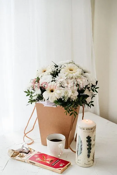 Коробка № 211 белая с герберами  — фото 5