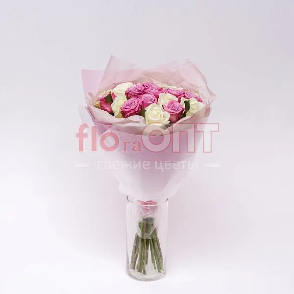 Букет из 21 разноцветной розы — фото 1