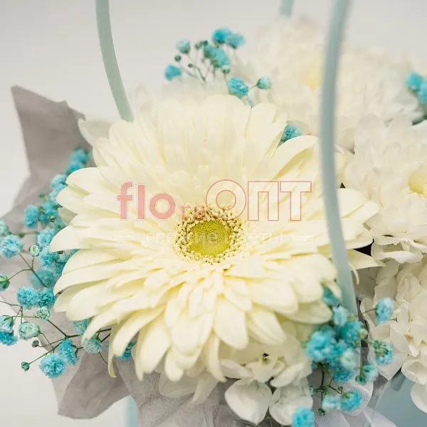 Композиция № 176 с белой хризантемой и герберой  — фото 3