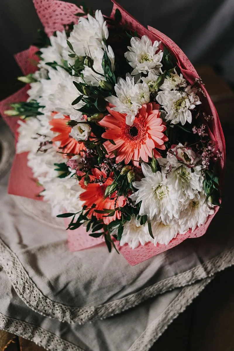 Букет Сборный №36 с розовой герберой и кустовой хризантемой  — фото 1