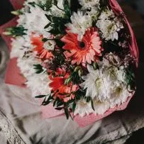 Букет Сборный №36 с розовой герберой и кустовой хризантемой  — фото 35